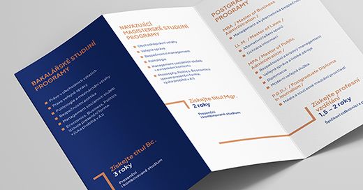 Rozložený leták bakalářských, magisterských a postgraduálních programů CEVRO